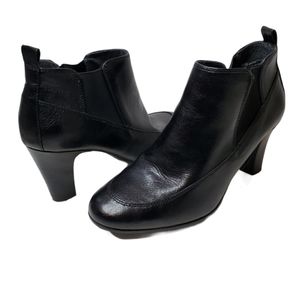 Aerosoles black chaise heeled booties